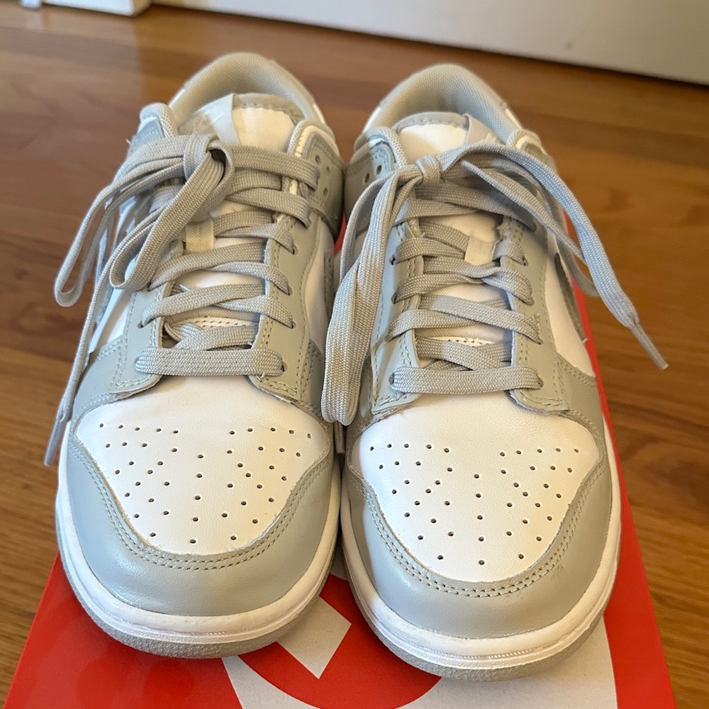 Nike Dunk Low Retro in White/ Gray Fog